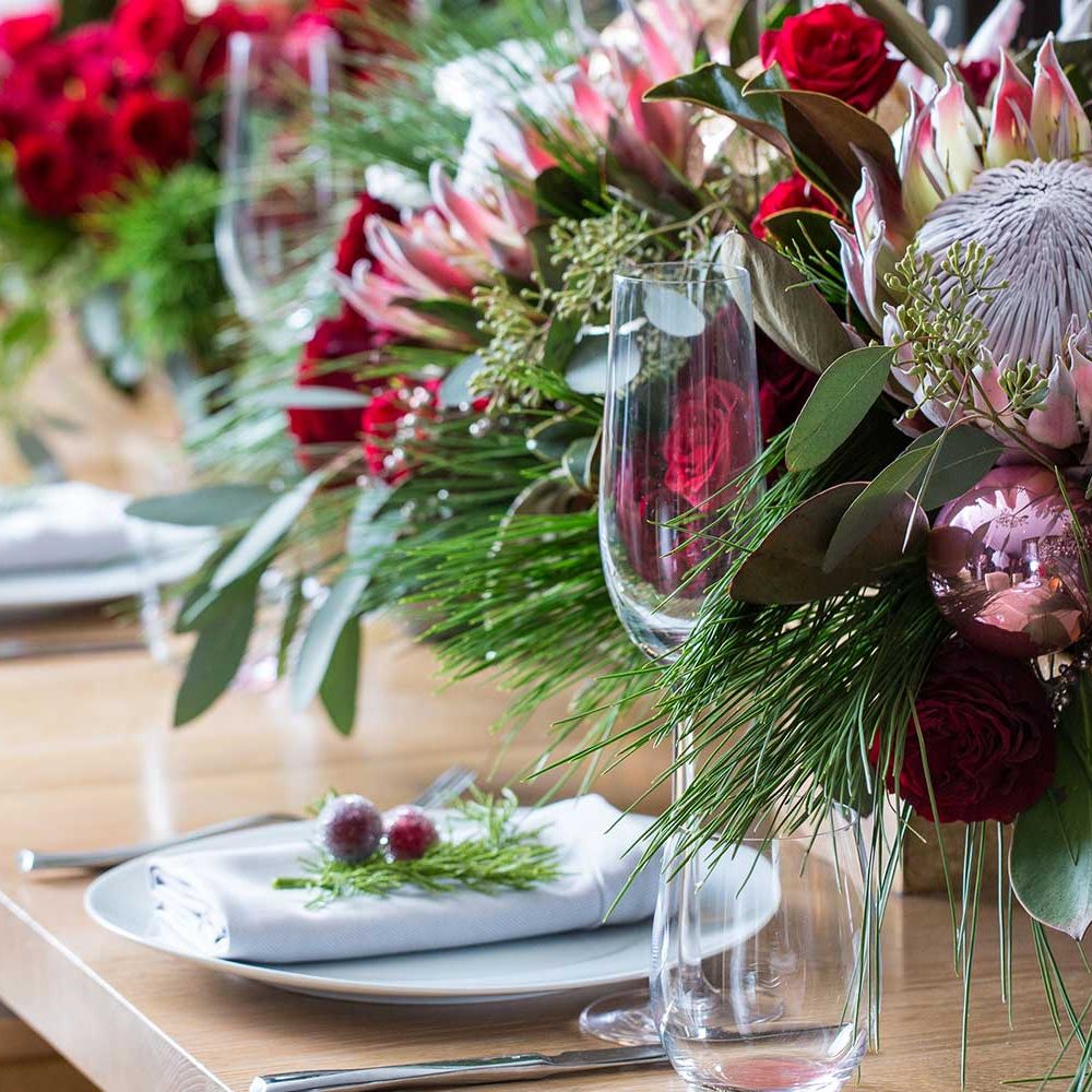 tv-christmas2017-1920x1000 Holiday Events at Travelle